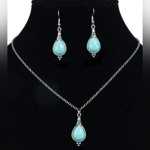 Faux Turquoise Earrings & Necklace Set